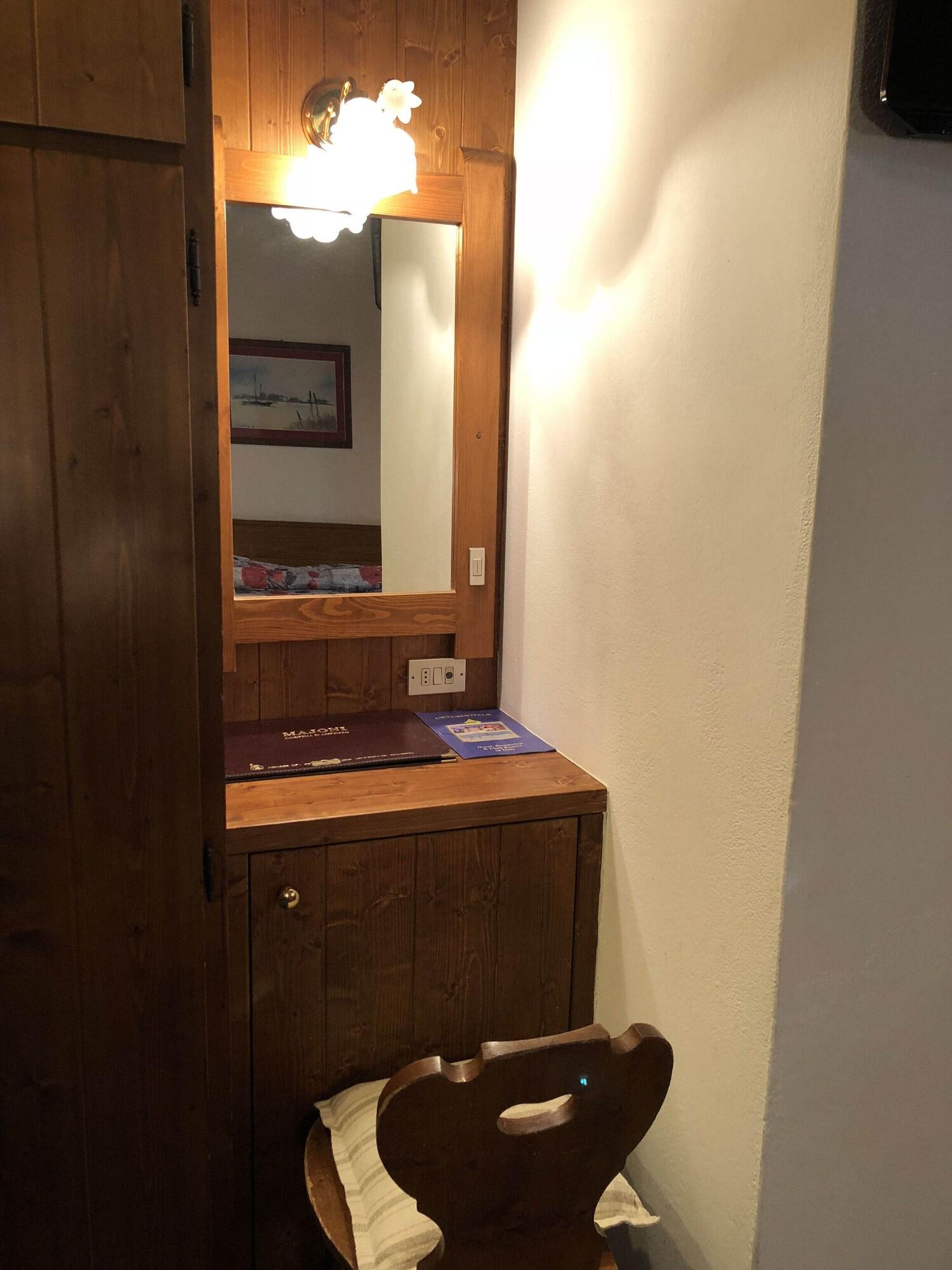 Hotel Majoni Кортина д'Ампецо Екстериор снимка