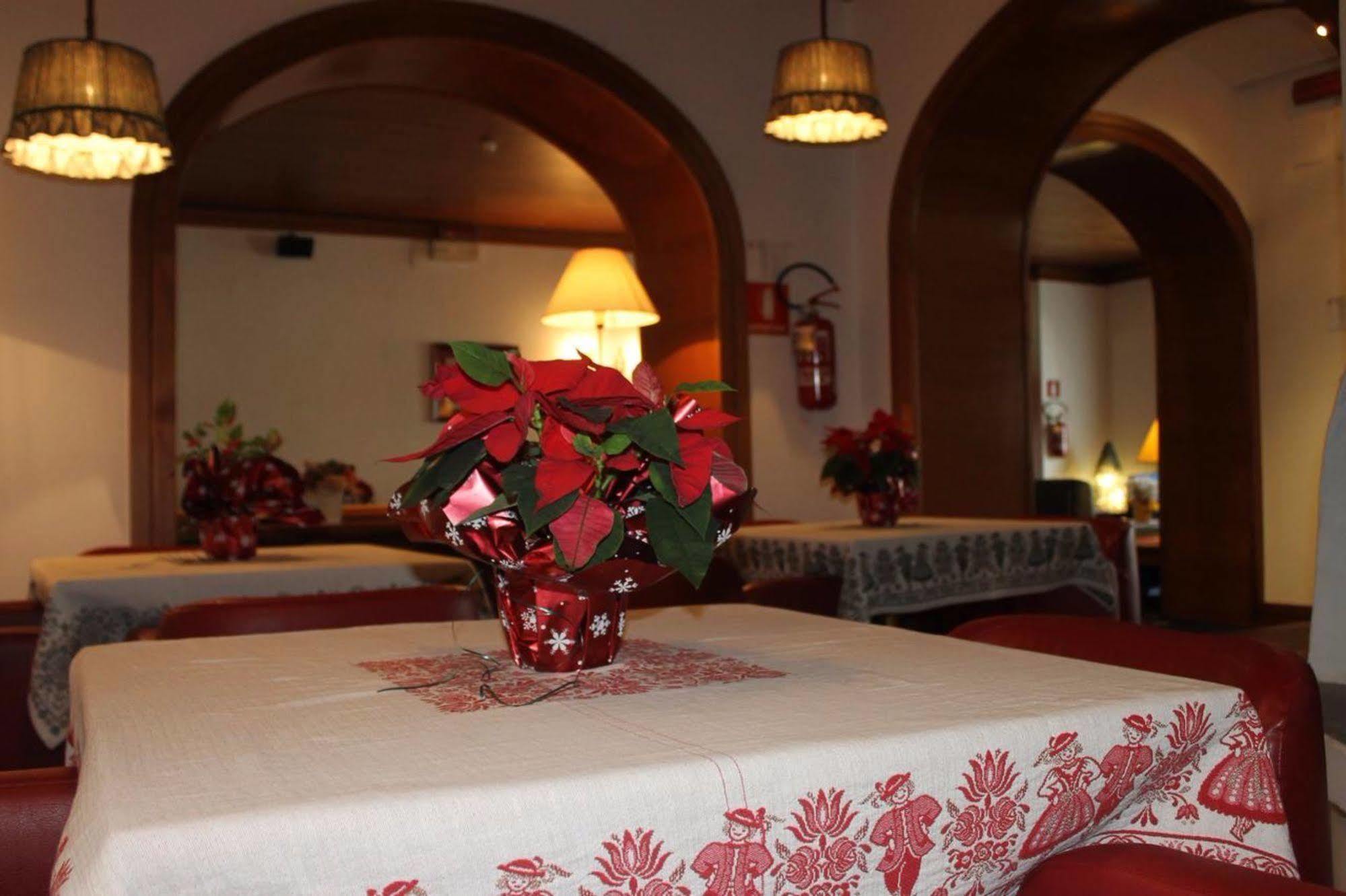 Hotel Majoni Кортина д'Ампецо Екстериор снимка